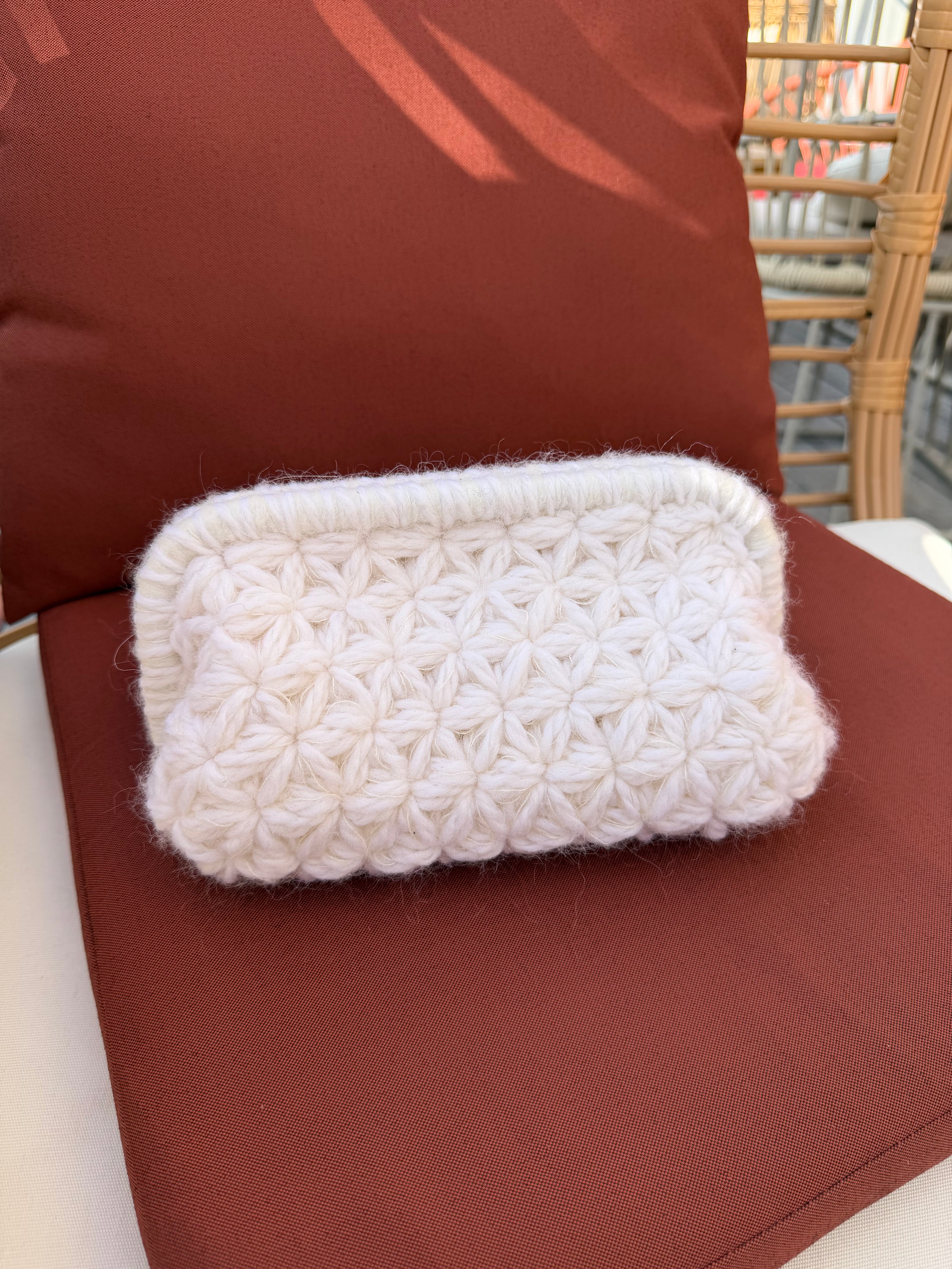 Aurora clutch (hekleoppskrift)