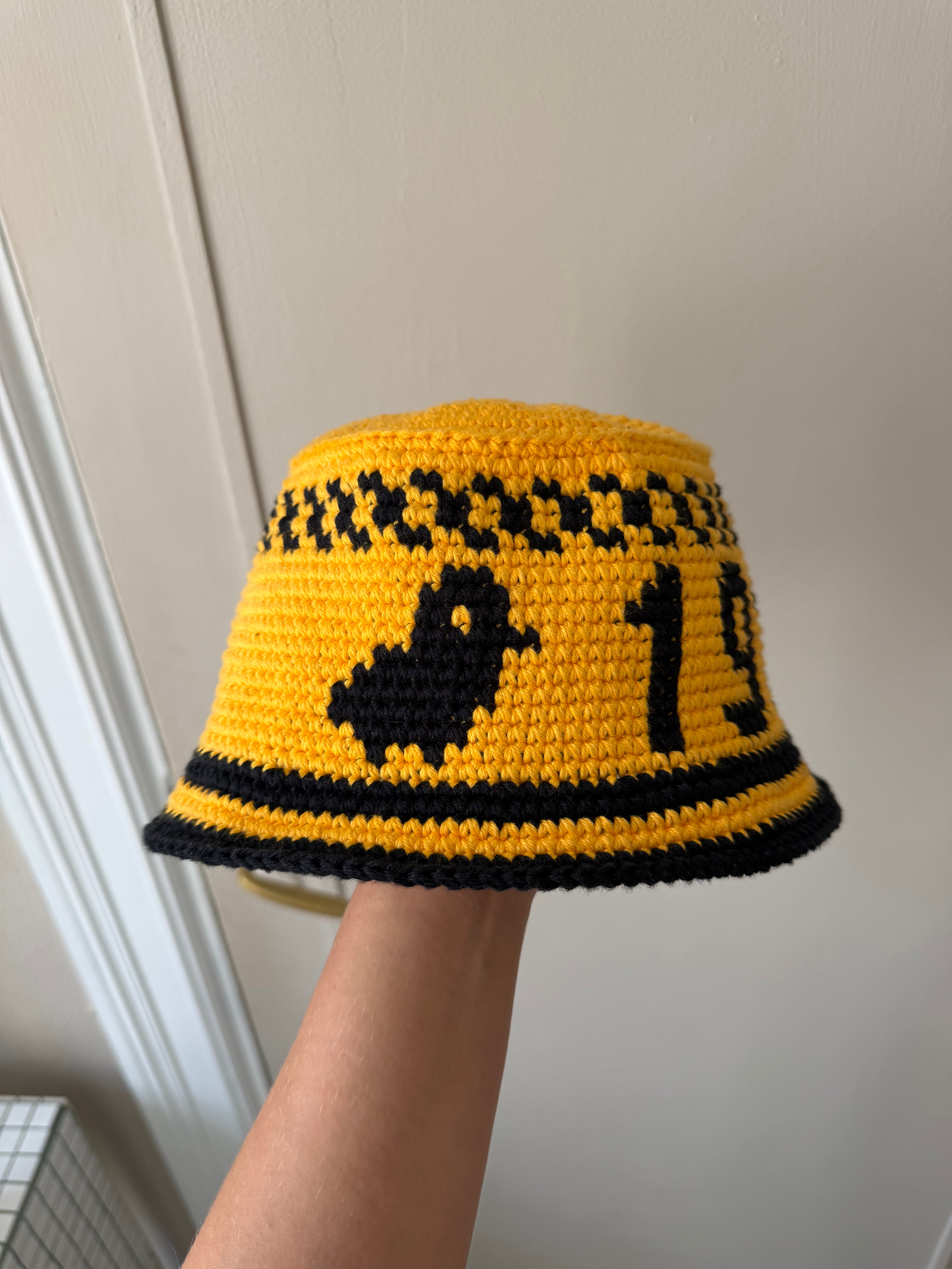 LSK  1917 bøttehatt (hekleoppskrift)
